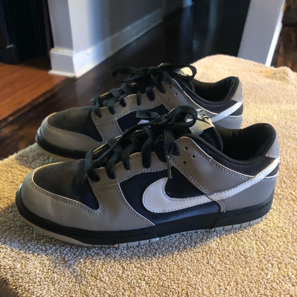 Nike tenis shoes